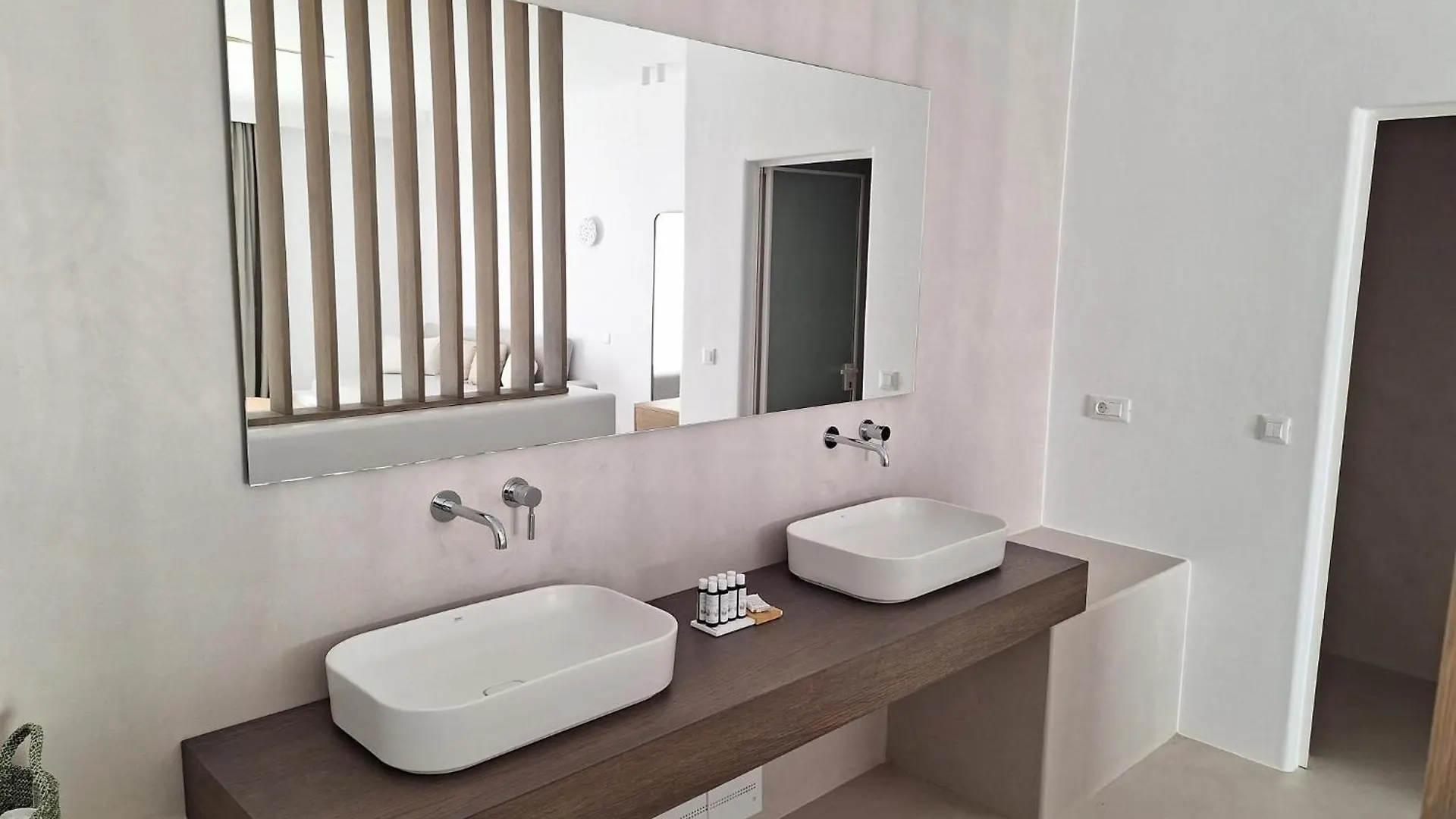 Muro Suites オルノス