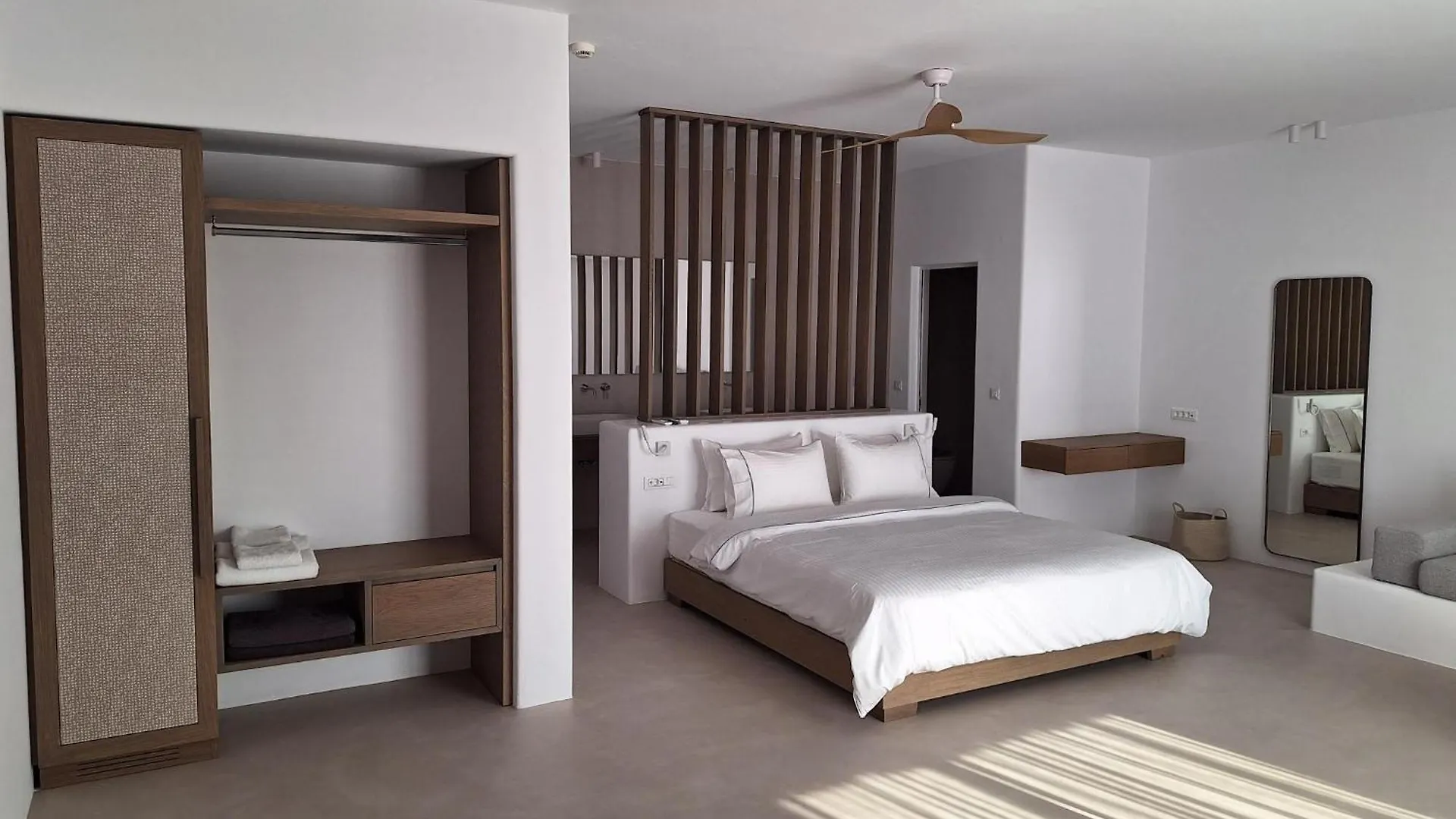 アパートホテル Muro Suites オルノス